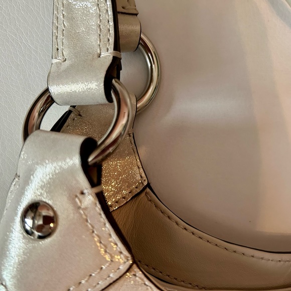 Coach pearlescent metallic handbag EXCELLENT! - Picture 11 of 13